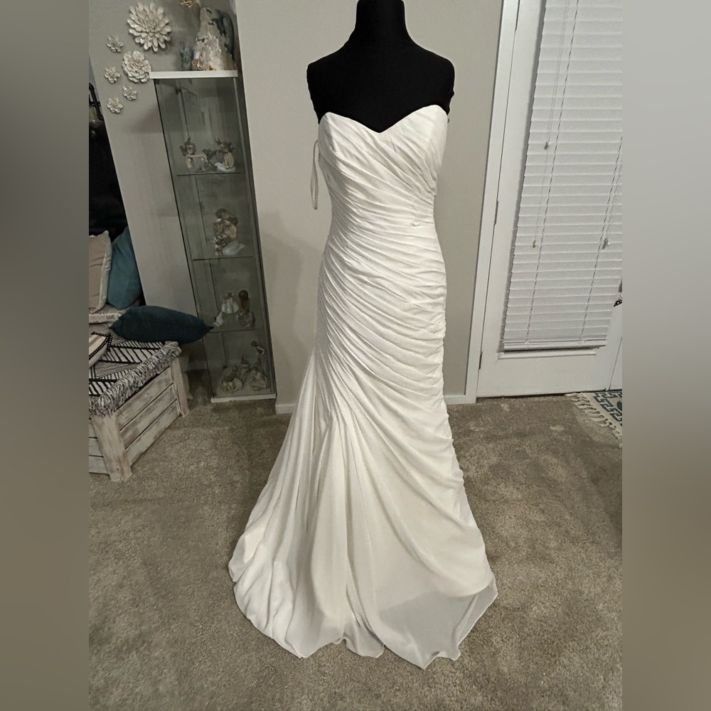 Sophia and Camilla ivory pleated, chiffon bridal gown